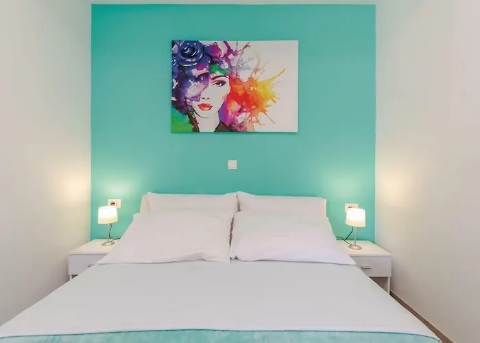 House Lavander アパート *