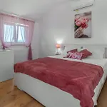 Апартаменты House Lavander *
