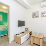 Апартаменты House Lavander *